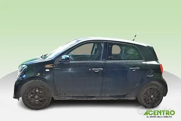 Usata Smart ForFour Passion 90 CV (66 kW) 2019 Nero Utilitaria