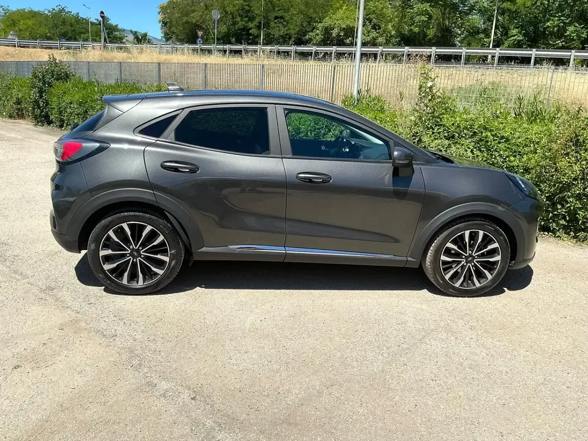 Usata Ford Puma Titanium 125 CV (91 kW) 2024 Grigio SUV