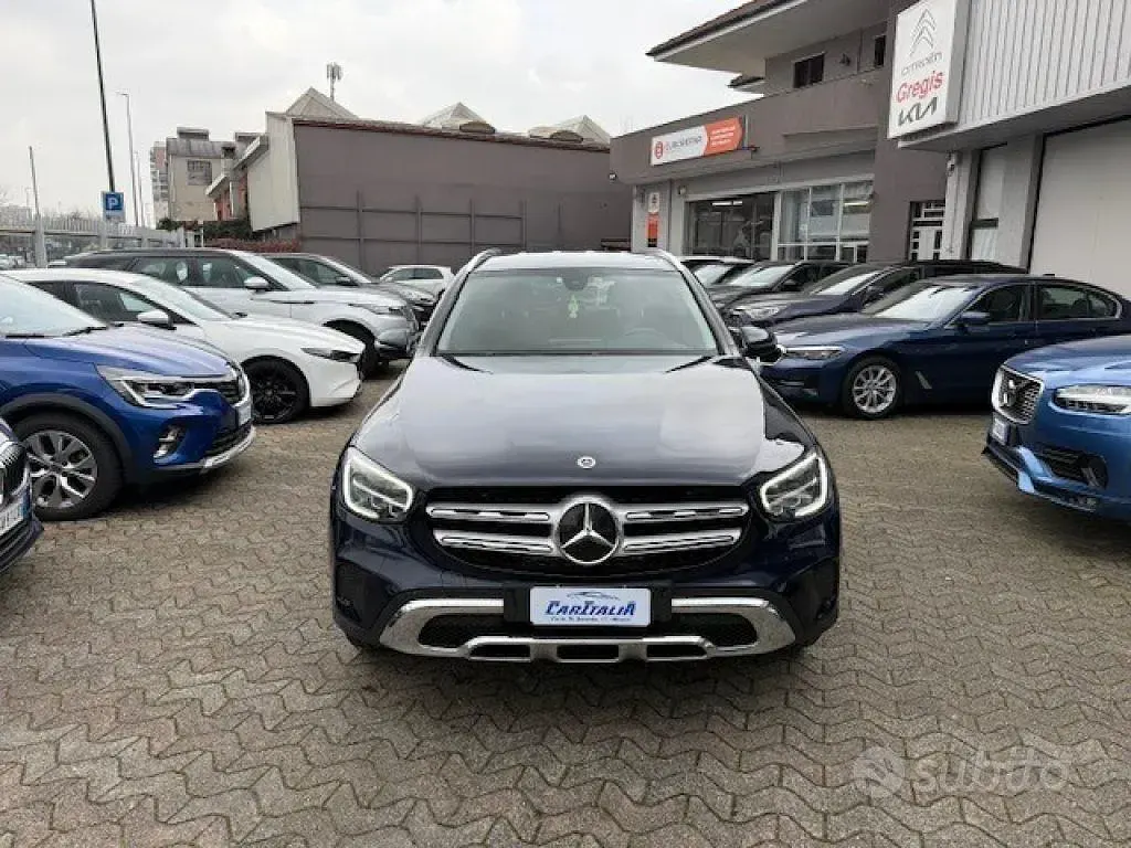 Usata Mercedes GLC300e 211 CV (155 kW) 2021 Blu SUV