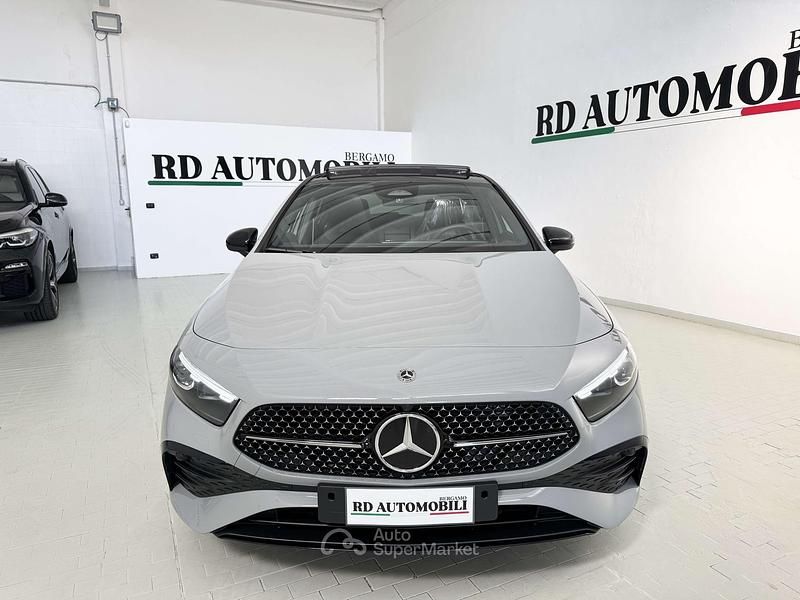 Nuova Mercedes A200 AMG Line Premium Plus 150 CV (110 kW) 2026 Gray Berlina