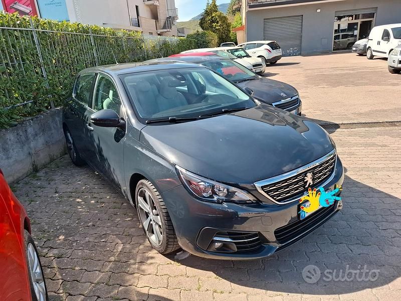 Usata Peugeot 308 Business-Line 131 CV (96 kW) 2020 Grigio Berlina