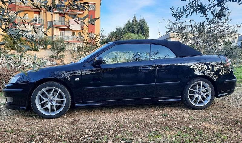 Usata Saab 9-3 Cabriolet Aero 209 CV (153 kW) 2004 Nero Cabrio