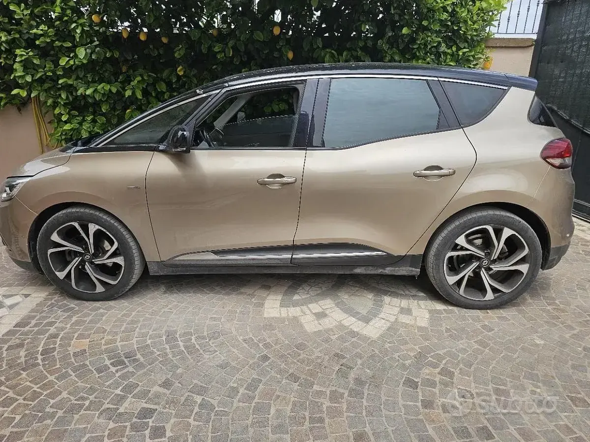 Usata Renault Scénic IV Bose Edition 110 CV (80 kW) 2018 Monovolume
