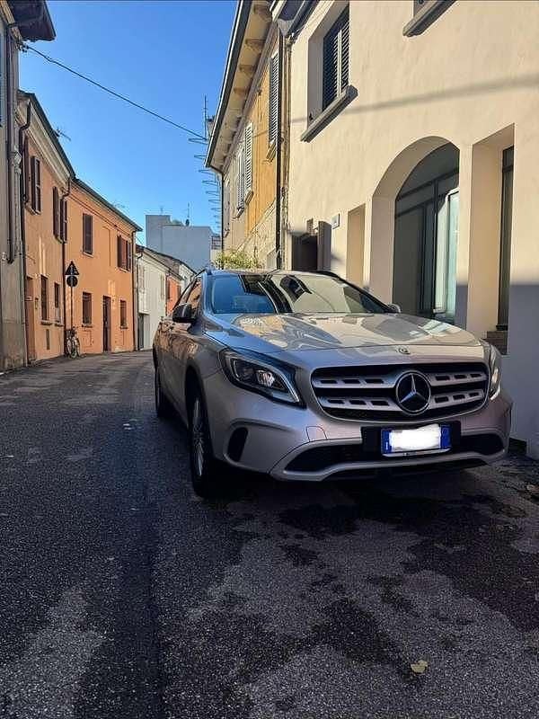 Usata Mercedes GLA200 Executive 136 CV (100 kW) 2017 SUV