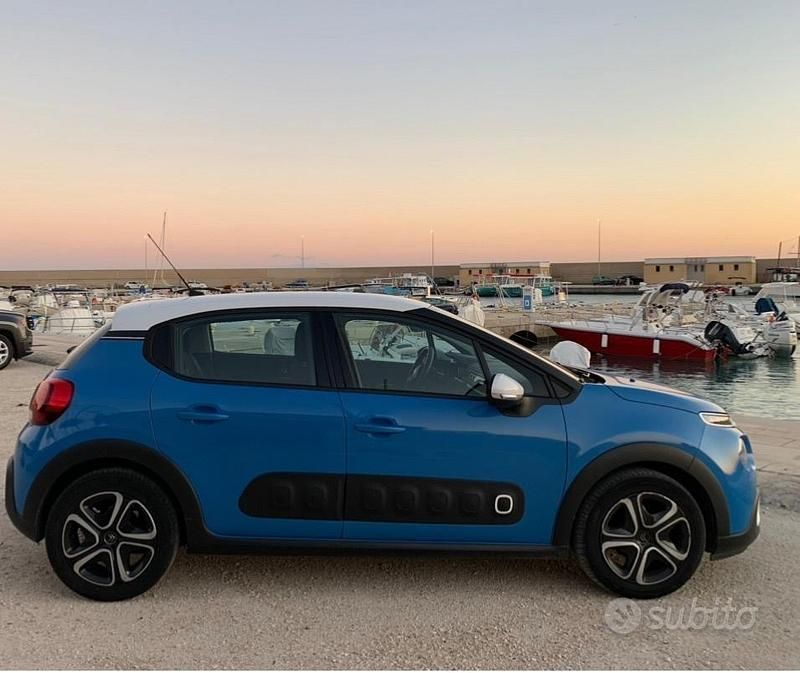 Usata Citroën C3 Shine 75 CV (55 kW) 2017 Blu Berlina