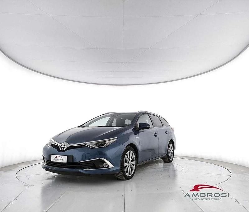 Blu Usata 2017 Toyota Auris Hybrid Lounge Station wagon | 12.200 € (Buon prezzo) - Immagine 1/4