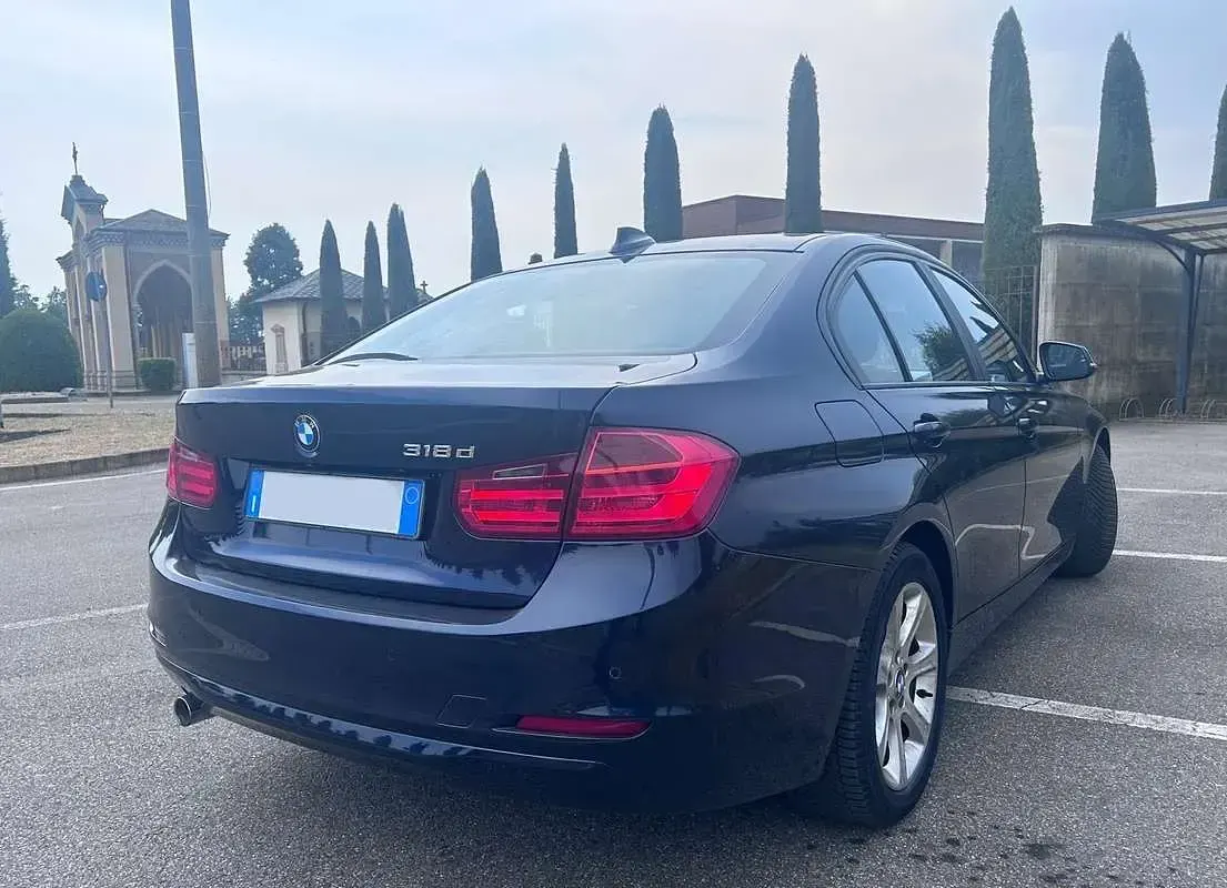 Usata BMW 318 143 CV (105 kW) 2012 Berlina