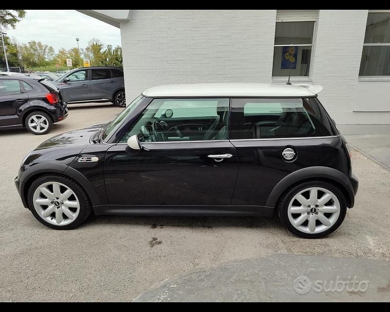 Usata Mini Cooper S 163 CV (119 kW) 2004 Nero Utilitaria