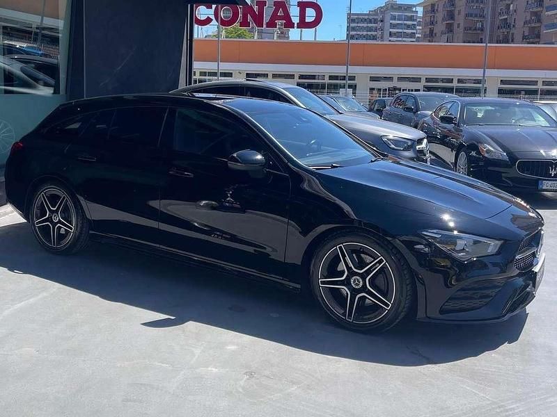 Nero Usata 2022 Mercedes CLA200 Shooting Brake Premium Station wagon | 24.500 € (Buon prezzo) - Immagine 1/4