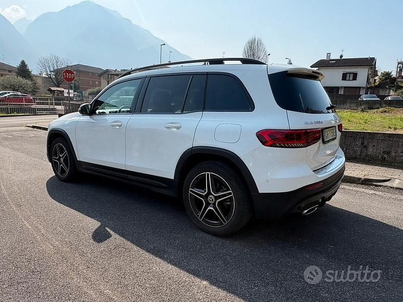 Usata Mercedes GLB200 Premium 150 CV (110 kW) 2022 Bianco SUV