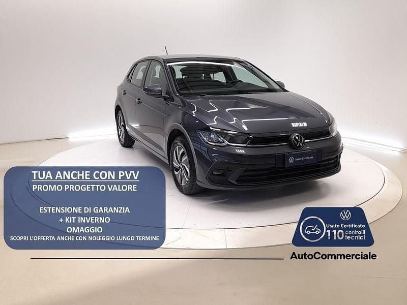 Usata VW Polo Life 95 CV (69 kW) 2025 Grigio scuro Utilitaria