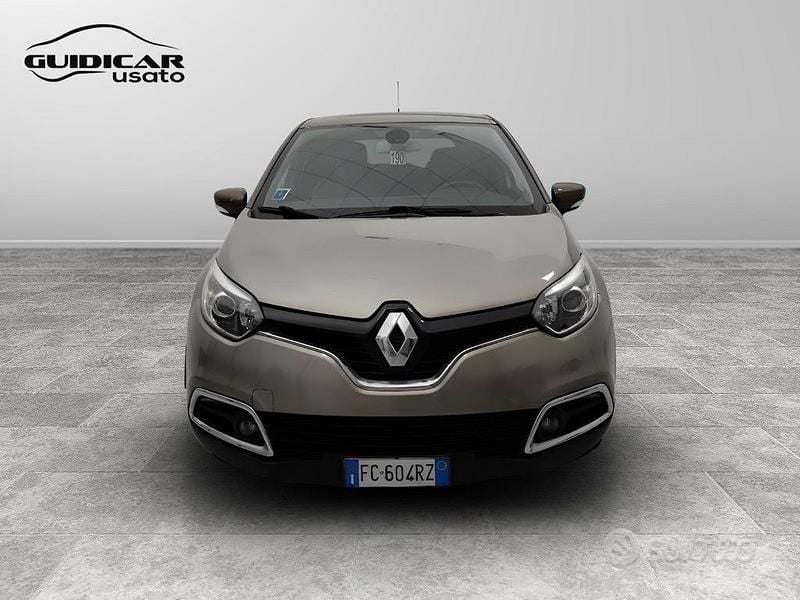 Usata Renault Captur Iconic 90 CV (66 kW) 2016 Bronzo SUV