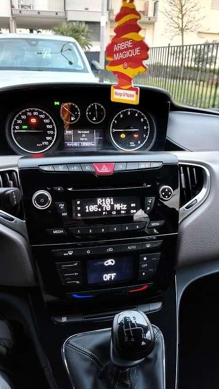 Usata Lancia Ypsilon 69 CV (50 kW) 2015 Utilitaria