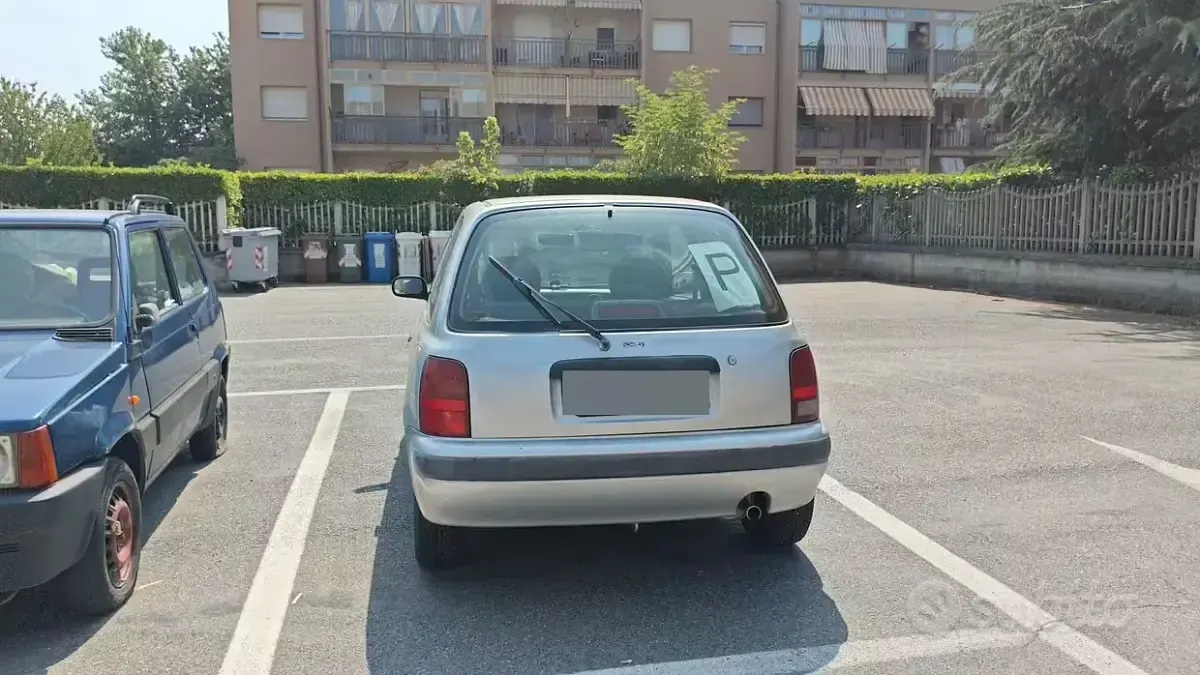 Usata Nissan Micra 75 CV (55 kW) 1997 Grigio Utilitaria