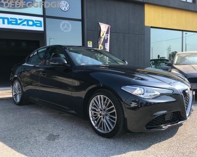 Nero Usata 2017 Alfa Romeo Giulia Super Tre volumi | 28.000 € (Buon prezzo) - Immagine 1/4