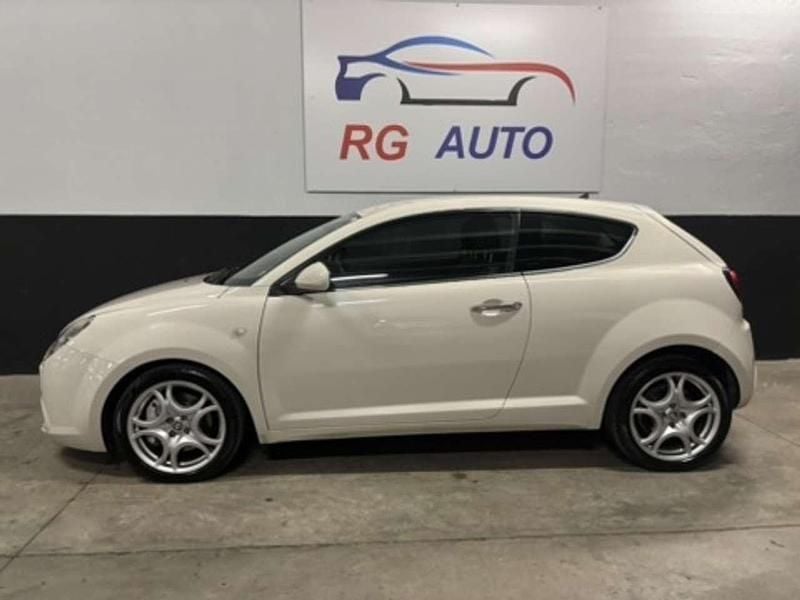 Usata Alfa Romeo MiTo Distinctive 139 CV (102 kW) 2014 Panna Utilitaria