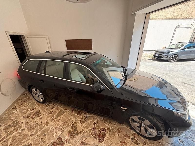 Usata BMW 530 235 CV (172 kW) 2009 Blu Station wagon