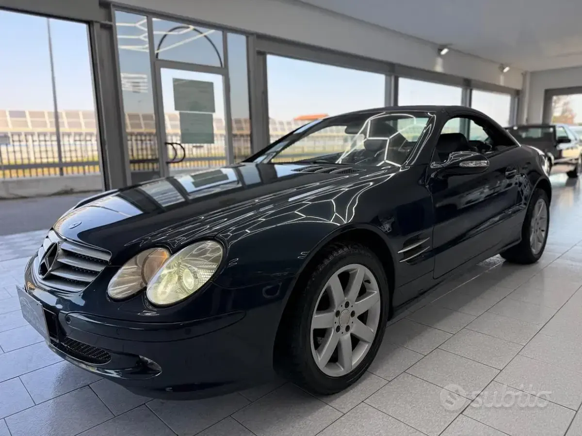Usata Mercedes SL500 Elegance 306 CV (225 kW) 2001 Cabrio