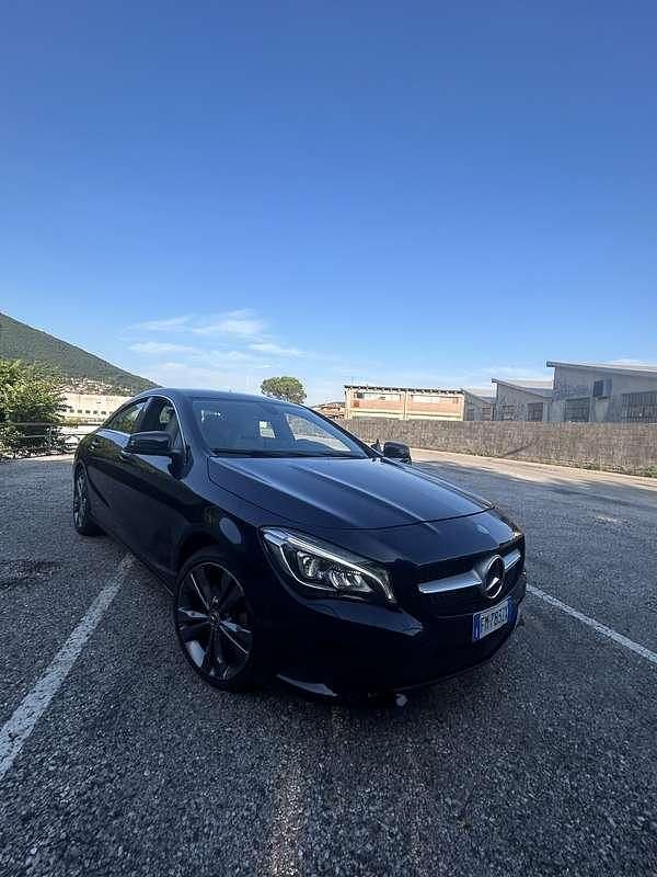 Usata Mercedes CLA200 Business 136 CV (100 kW) 2018 Berlina
