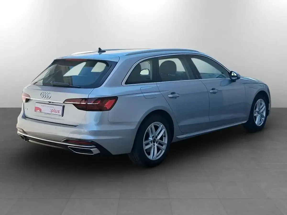 Usata Audi A4 Advanced Plus 163 CV (119 kW) 2024 Argento fioretto metallizzato Station wagon