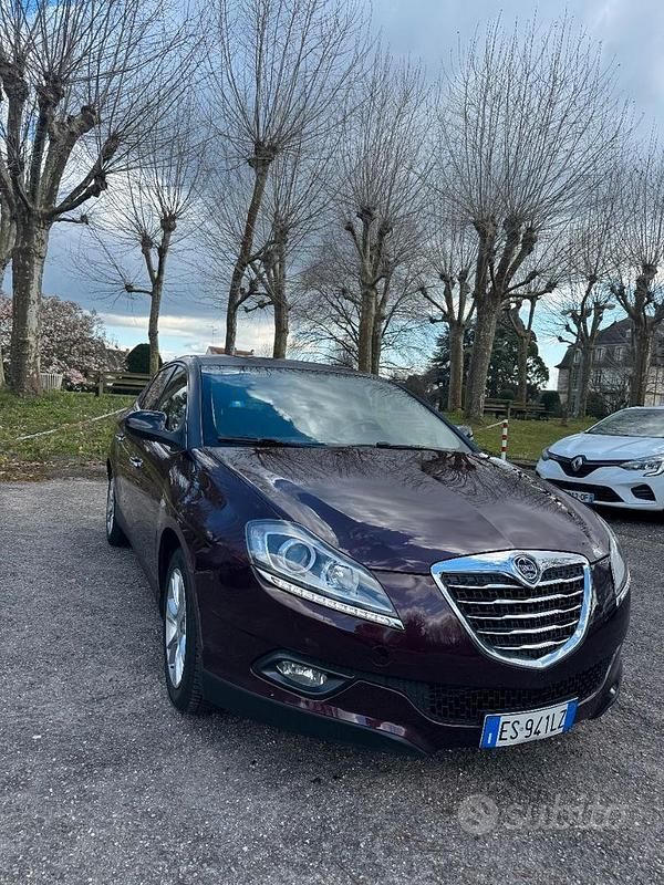 Usata Lancia Delta 120 CV (88 kW) 2013 Utilitaria