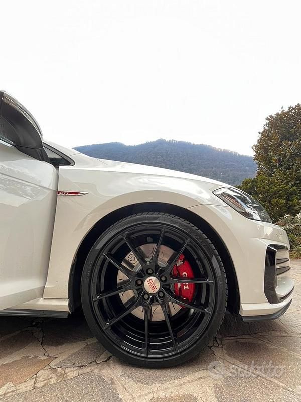 Usata VW Golf VII GTI 245 CV (180 kW) 2018 Bianco Berlina