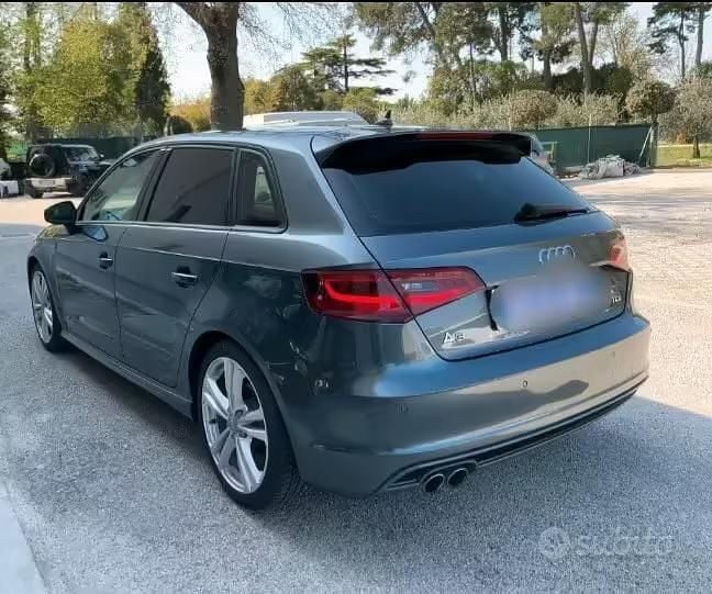 Usata Audi A3 S-Line 150 CV (110 kW) 2015 Grigio Berlina