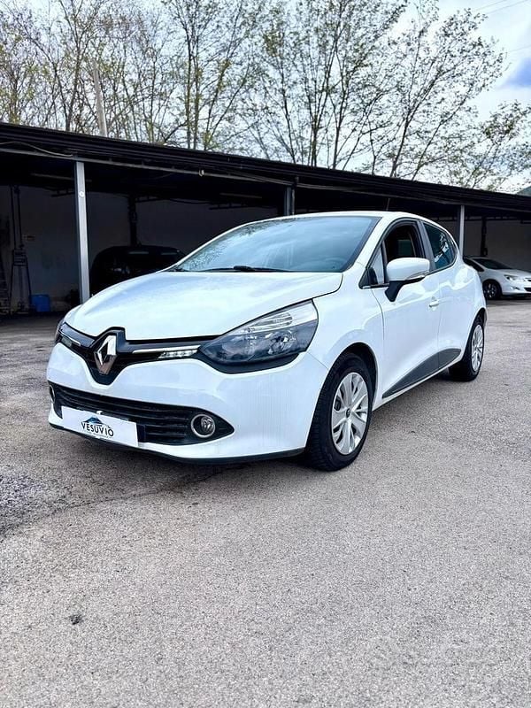Usata Renault Clio IV Life 75 CV (55 kW) 2016 Bianco Berlina