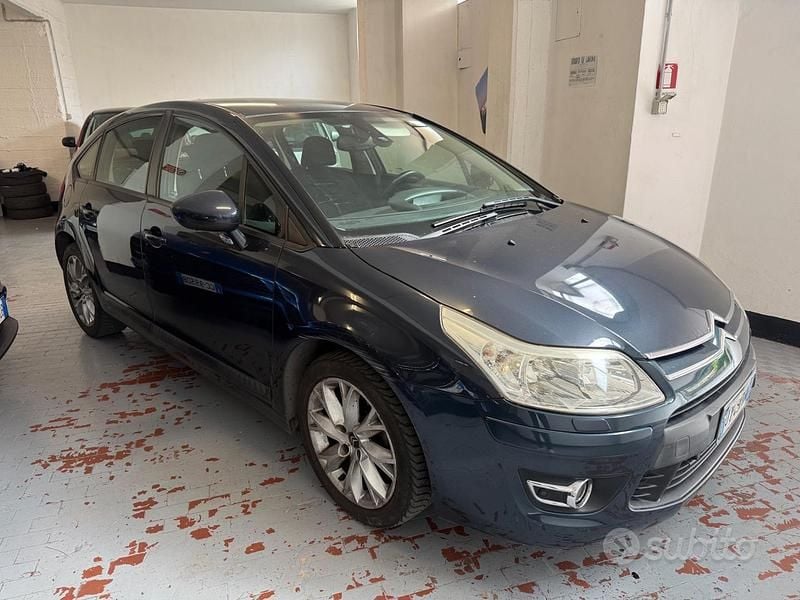 Usado Citroën C4 120 HP (88 kW) 2009 Cinzento Sedan