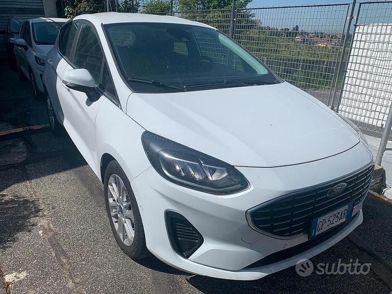 Usata Ford Fiesta Titanium 75 CV (55 kW) 2023 Bianco Utilitaria