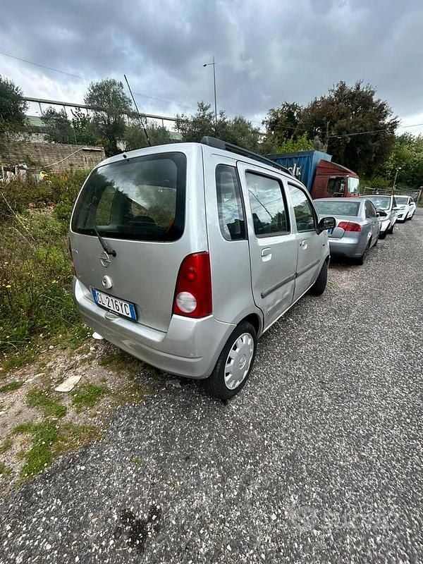 Usata Opel Agila 60 CV (44 kW) 2004 Monovolume