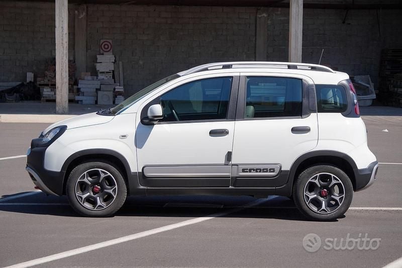 Usata Fiat Panda Cross Cross 70 CV (51 kW) 2021 Bianco Utilitaria