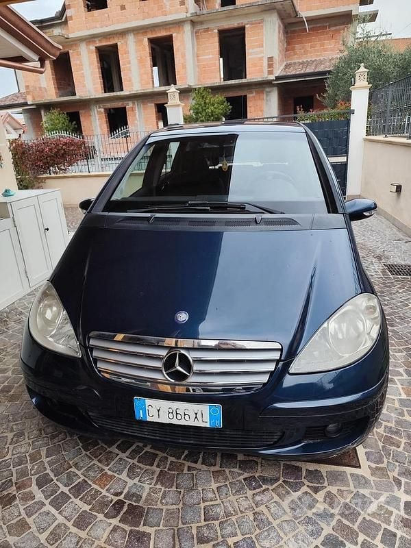 Blu Usata 2006 Mercedes A180 Monovolume | 1500 € - Immagine 1/4
