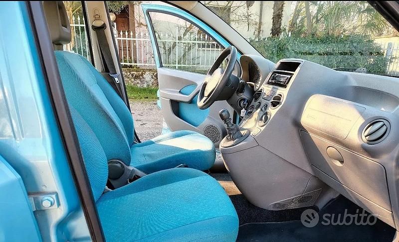 Usata Fiat Panda 2005 Blu Utilitaria
