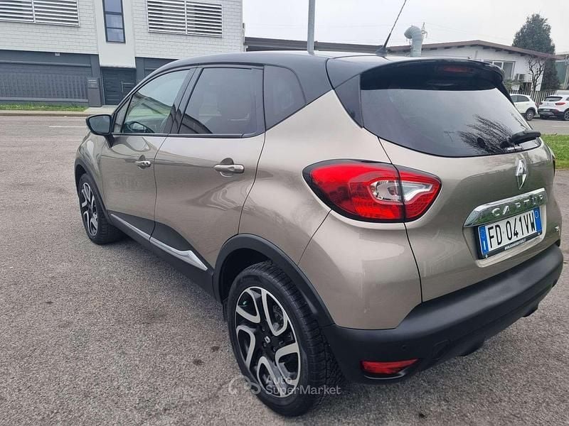 Usata Renault Captur Intens 120 CV (88 kW) 2016 Beige SUV