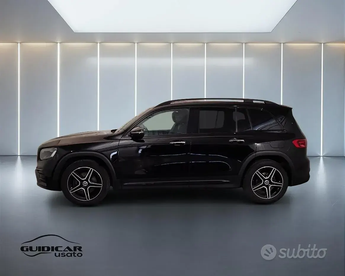Usata Mercedes GLB200 AMG Line Premium 150 CV (110 kW) 2024 Nero SUV