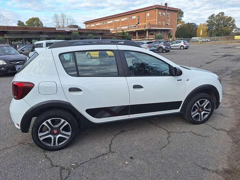 Usata Dacia Sandero Comfort 90 CV (66 kW) 2019 Bianco Berlina