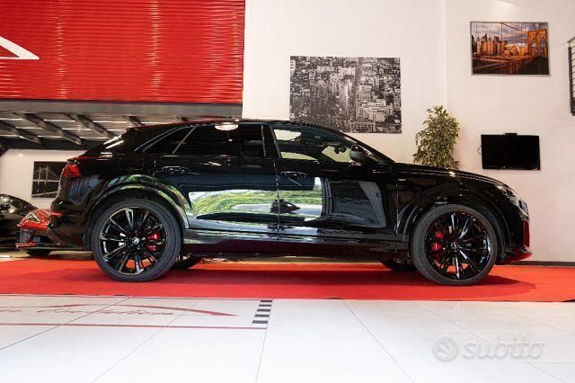 Usata Audi Q8 S-Line 286 CV (210 kW) 2025 Nero SUV