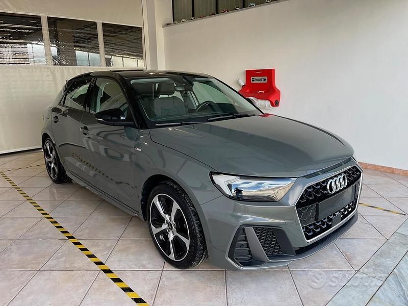 Usata Audi A1 S-Line 110 CV (80 kW) 2023 Grigio SUV