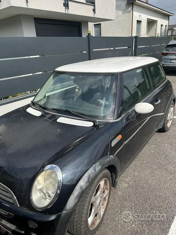 Usata Mini Cooper 116 CV (85 kW) 2005 Blu Utilitaria