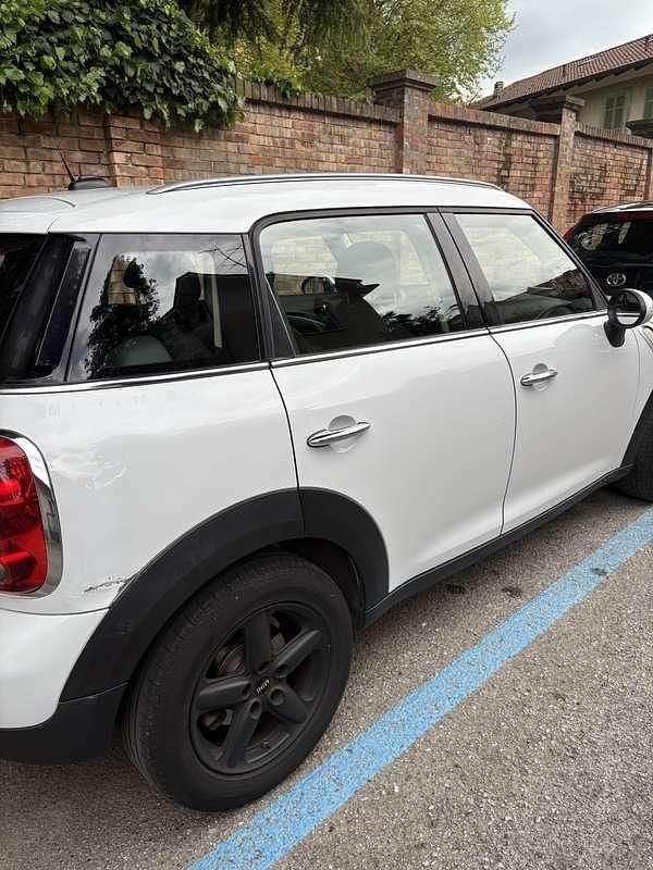 Usata 2016 Mini Cooper D Countryman Business SUV | 9000 € (Ottimo prezzo) - Immagine 1/4