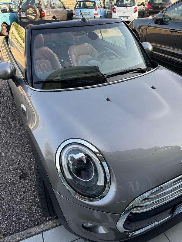 Usata Mini Cooper D Cabriolet Hype 116 CV (85 kW) 2016 Grigio Cabrio