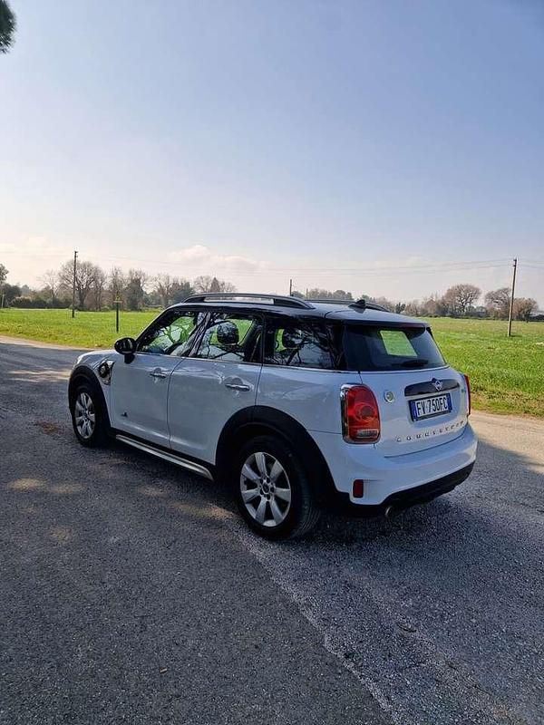 Usata Mini Cooper S Countryman Business 136 CV (100 kW) 2019 Bianco SUV