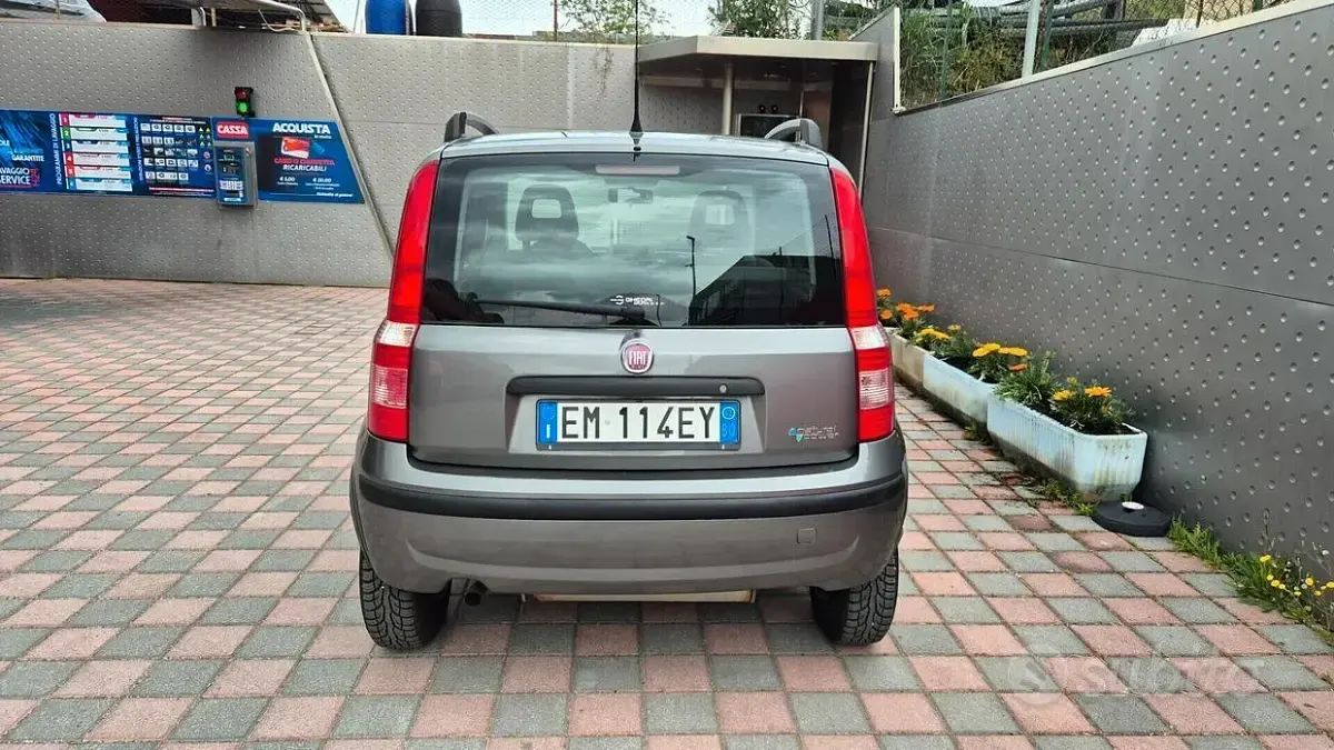 Usata Fiat Panda 69 CV (50 kW) 2012 Grigio Utilitaria