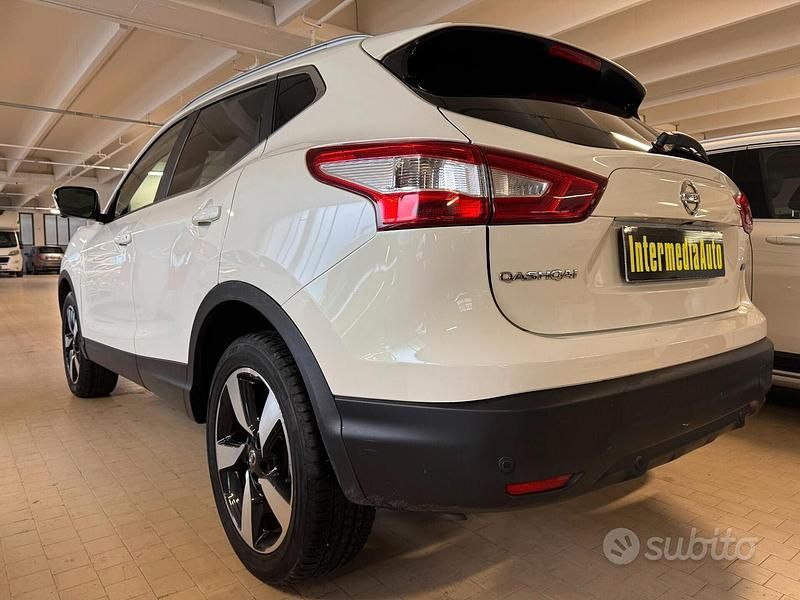 Gebraucht Nissan Qashqai 360º 110 PS (80 kW) 2015 Weiß SUV