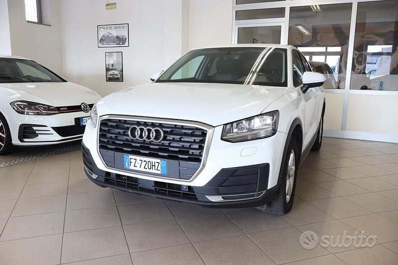Bianco Usata 2019 Audi Q2 Business SUV | 17.300 € (Buon prezzo) - Immagine 1/4