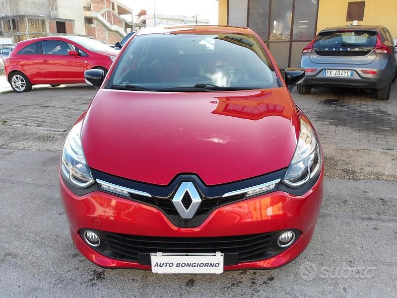 Usata Renault Clio IV 75 CV (55 kW) 2015 Rosso Berlina