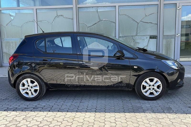 Usata Opel Corsa 69 CV (50 kW) 2015 Nero Berlina
