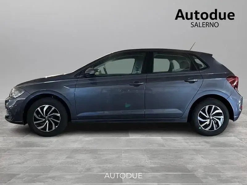 Usata VW Polo Life 80 CV (58 kW) 2023 Grigio Utilitaria