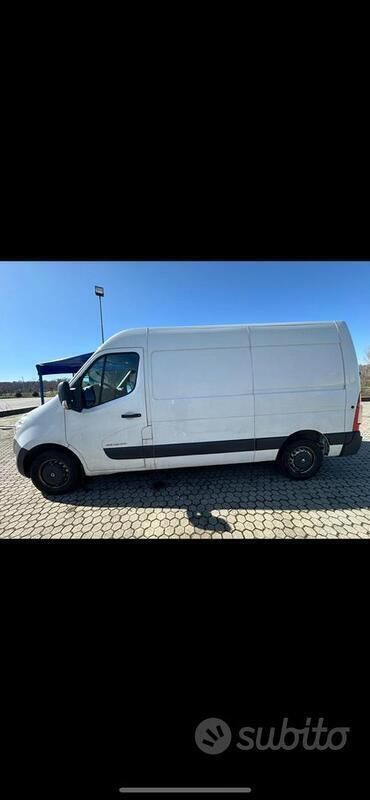 Usata Renault Master 80 CV (58 kW) 2017 Furgone